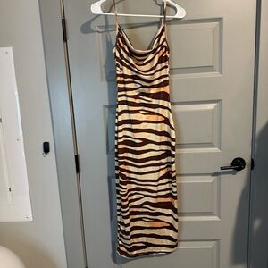 tiger print maxi dress perfect for halloween worn once